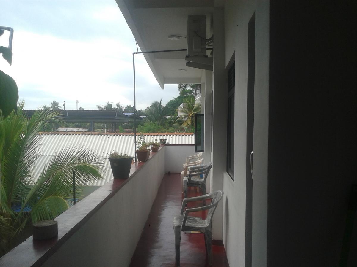 Sun Ocean Inn Mirissa Exterior foto