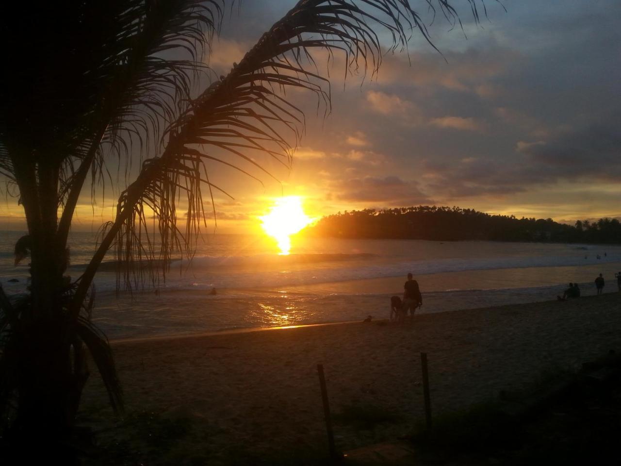Sun Ocean Inn Mirissa Exterior foto